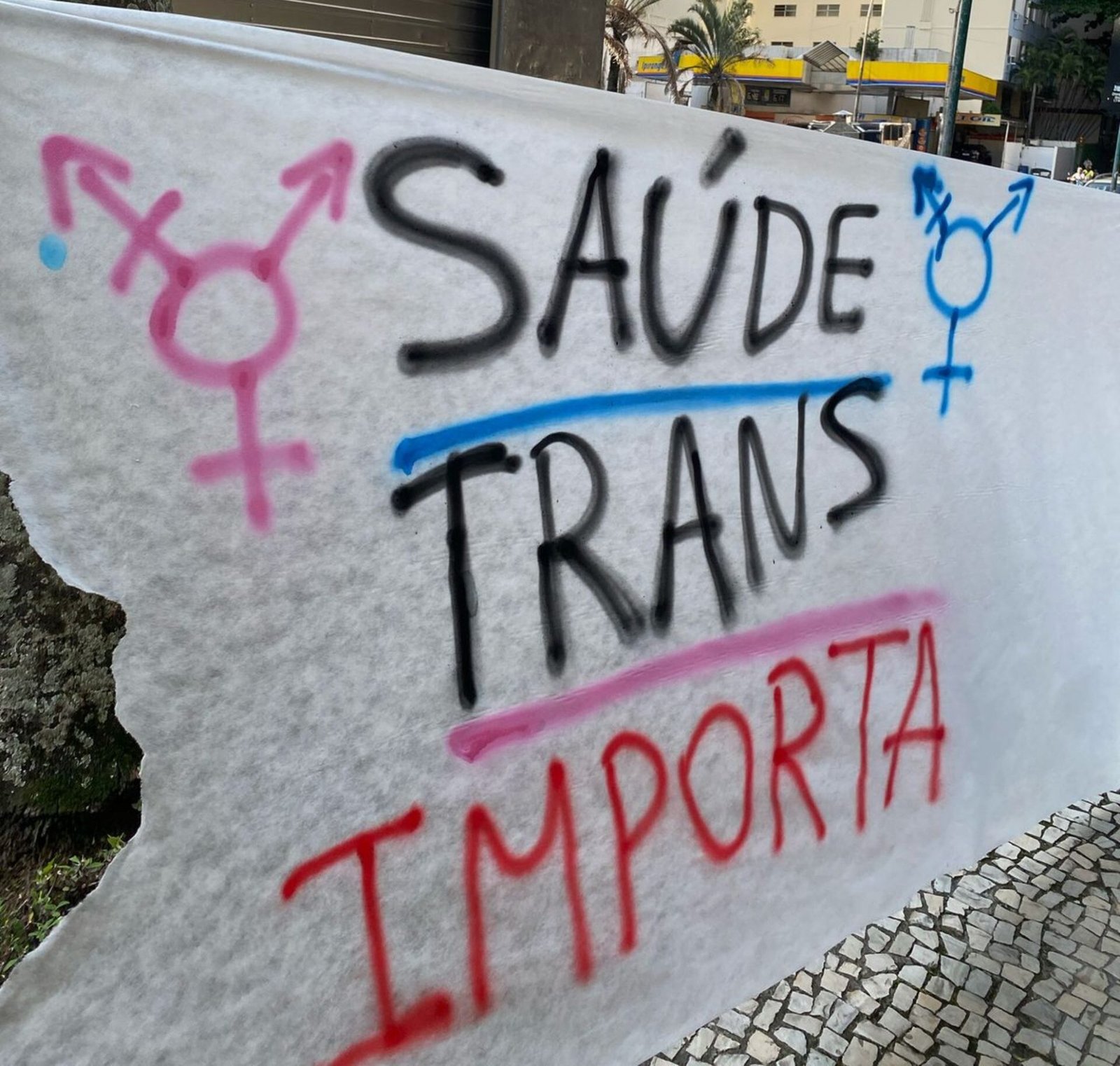 Combater a agenda anti-trans do Conselho Federal de Medicina