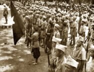 Revolucionários Viet Minh em Hanói, 2 de setembro de 1945.
