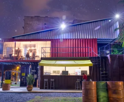 Foto do Teatro de Contêiner Mungunzá.