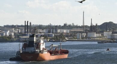 O Ocean Mariner, petroleiro de produtos químicos/petróleo —atualmente navegando sob a bandeira da Libéria— chega ao porto de Havana em 9 de janeiro de 2026.