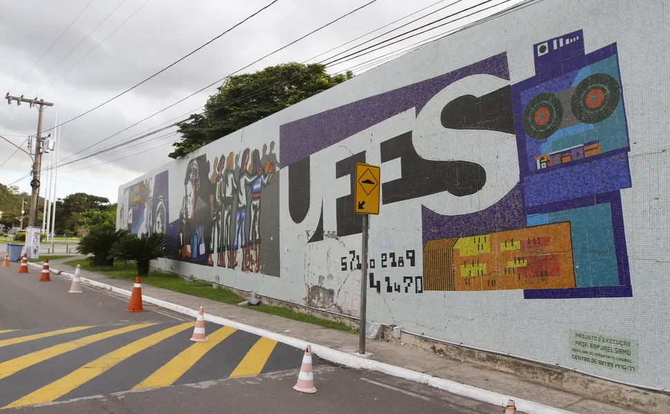 Expansão ou precarização? As contradições da proposta de novos cursos no Centro Tecnológico da UFES