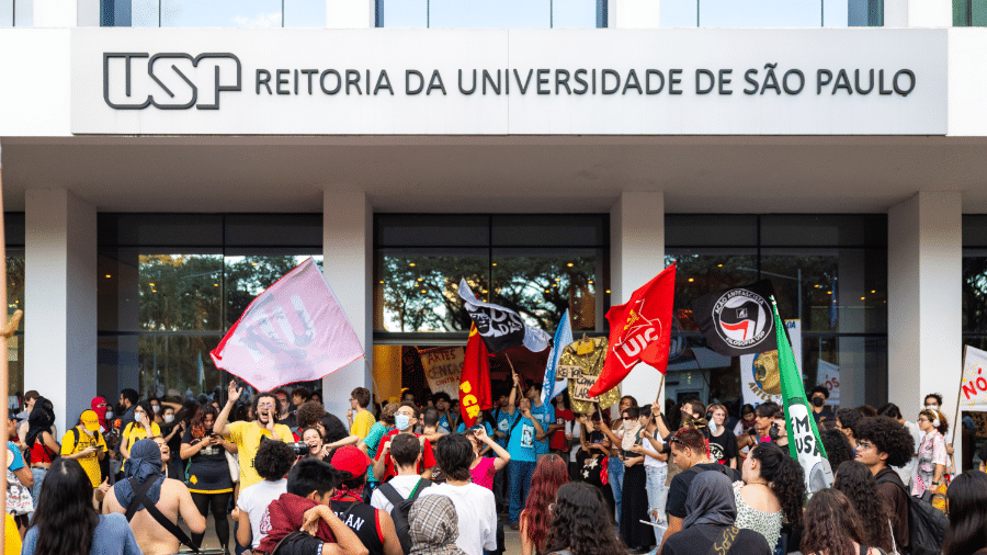 Solidariedade aos estudantes da USP! Todo apoio à greve!